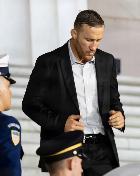 Justin Gaethje en la rueda de prensa de UFC Freedom 250 (2026)